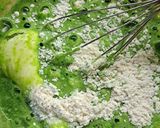 Spenótos sztrapacska - tönkölybúza lisztből és friss spenótból recept fázis 2 fotója