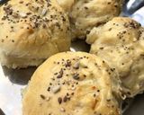 Foto del paso 6 de la receta: Pancitos con cebolla