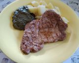Sóska mártás  sült sertés szeletekkel recept fázis 6 fotója