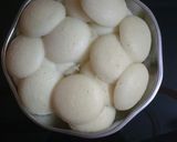 A picture of step 2 of Suji idly sambar.