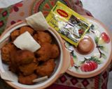 A picture of step 4 of Punjabi maggi massala spanich cheezy pakoda.