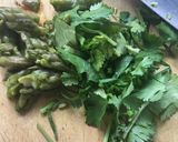 Foto del paso 1 de la receta: Dip de espárragos con cilantro