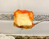 Foto del paso 17 de la receta: Tarta de queso mascarpone y ricotta con almíbar de fresas
