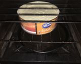 Foto del paso 7 de la receta: Bizcochuelo en lata de dulce