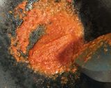 Foto langkah ke 3 dari resep Tempe orek pedas asem manis.