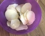 Foto del paso 1 de la receta: Huevos poché con choricitos y panceta
