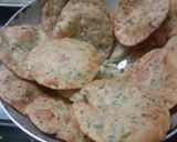 A picture of step 4 of Juwar Atta masala puri.