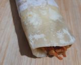 A picture of step 7 of Egg Prawn Roll in kolkata style.