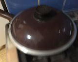 Foto del paso 3 de la receta: Bifecitos de lomo con cebolla caramelizada