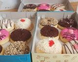 Foto langkah ke 13 dari resep Donat pisang glaze topping.