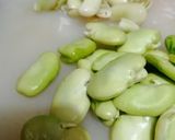Foto del paso 1 de la receta: Sopa de habas frescas