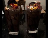 A picture of step 2 of Oreo shake.
