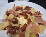 Foto del paso 3 de la receta: Patatas con chorizo, jamón y huevo