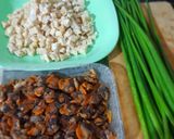 Foto langkah ke 1 dari resep Tumis Kerang Bunga Bawang.