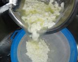 A picture of step 3 of Kesar-Elaichi Kalakand.
