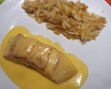 Foto del paso 5 de la receta: Salmón noruego en salsa holandesa con guarnición caramelizada
