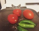 Foto del paso 1 de la receta: Salsa de jitomate asada