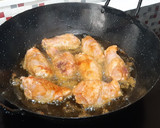Foto del paso 5 de la receta: Alitas de pollo fritas con picada de verduras en leche