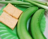 Hình bước làm 1 của món Chuối xanh rim cốt dừa