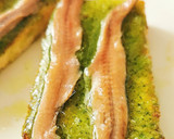 Foto del paso 4 de la receta: Tostas con salsa Pesto Genovés  y Anchoas