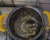 Foto langkah ke 2 dari resep Sop Ayam Ala Pak Min Klaten (Bumbu Rajang).