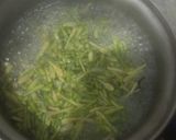Foto langkah ke 1 dari resep Oseng Bunga Pepaya + Kerang.