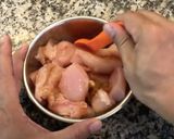 รูปขั้นตอนการทำที่ 1 ของ อกไก่ผัดน้ำพริกเผา อร่อยไม่แพ้ผัดกะเพรา แต่เราไม่ค่อยได้นึกถึง