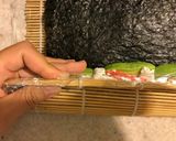 Foto del paso 19 de la receta: California Roll ~Sushi de Aguacate y Surimi (No es Estilo Japonés)~