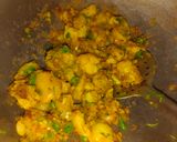 चटपटे आलू (Chatpate aloo recipe in hindi) रेसिपी चरण 2 फोटो