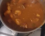 A picture of step 2 of Beef Stew with Carrots, Potatoes, and Red Wine.