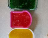 Foto langkah ke 2 dari resep Es kelapa Jelly Pelangi.