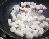 Foto del paso 2 de la receta: Fideuá con potón y chirlas