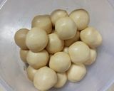 Foto langkah ke 5 dari resep Bakpia Ubi Cilembu Lembut Renyah.