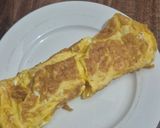 Foto langkah ke 3 dari resep Classic French Omelette.