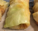 Spitzkohlrouladen in Tomatensauce mit Fetakäse überbacken Rezeptschritt 5 Foto