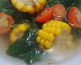 Foto langkah ke 5 dari resep Sayur bening jagung manis.