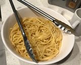 A picture of step 4 of Shrimp Linguine.
