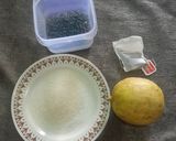 Foto langkah ke 1 dari resep Es Teh Lemon Selasih.
