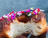 A picture of step 5 of Glazed doughnuts.