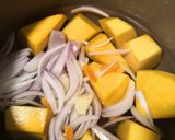 Gambar langkah 3 resipi Sayur Lemak Labu.