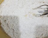 Foto langkah ke 3 dari resep Caramel cake / bolu sarang semut.