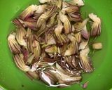 Foto del passaggio 1 della ricetta Carciofi fritti