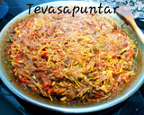 Foto del paso 8 de la receta: Fideuá de titaina 🍅 🐟 🦐🌶 🥣