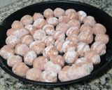 Foto del paso 6 de la receta: Albóndigas en salsa portuguesa muy faciles