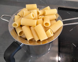 Foto del paso 11 de la receta: Pasta con gambones y verduras