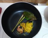 Foto langkah ke 2 dari resep Sayur daun singkong + tahu + telur puyuh #bringbackmemories.