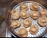 A picture of step 10 of DEVIL MOMOS | SPICY VEGETABLE MOMO IN Chilli GARLIC SAUCE.
