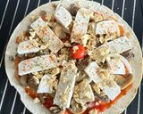 Foto del paso 2 de la receta: 🌱 Pizza pero con tortilla. Champiñones, cebolla, tofu y queso vegano 🌱