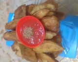 Foto langkah ke 5 dari resep Fried Potato Wedges gampang.