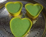 A picture of step 5 of Tricolour dhokla.